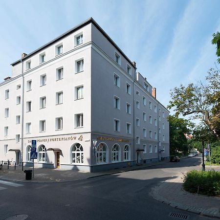 Two Bedroom Apartment 3City With Balcony In Gdansk By Noclegi Renters Екстер'єр фото